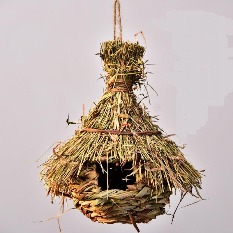 Handcrafted Natural Straw Bird's Nest Collection