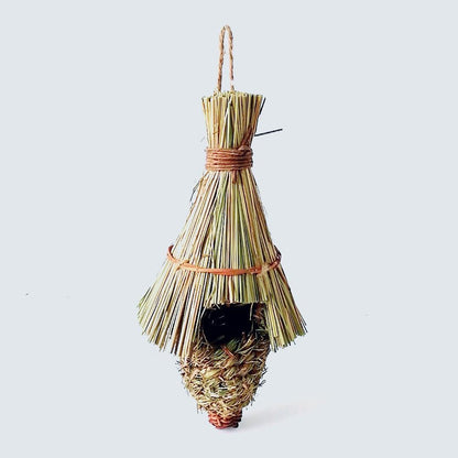 Handcrafted Natural Straw Bird's Nest Collection